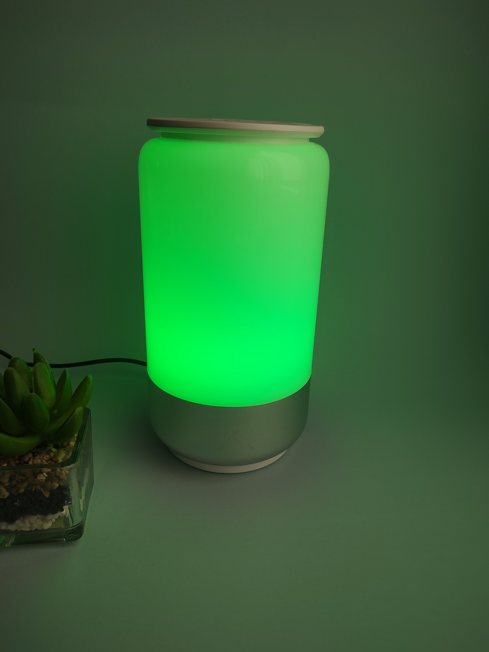 Table Lamp Bedside  Led Colors It works with a USB cable. Include